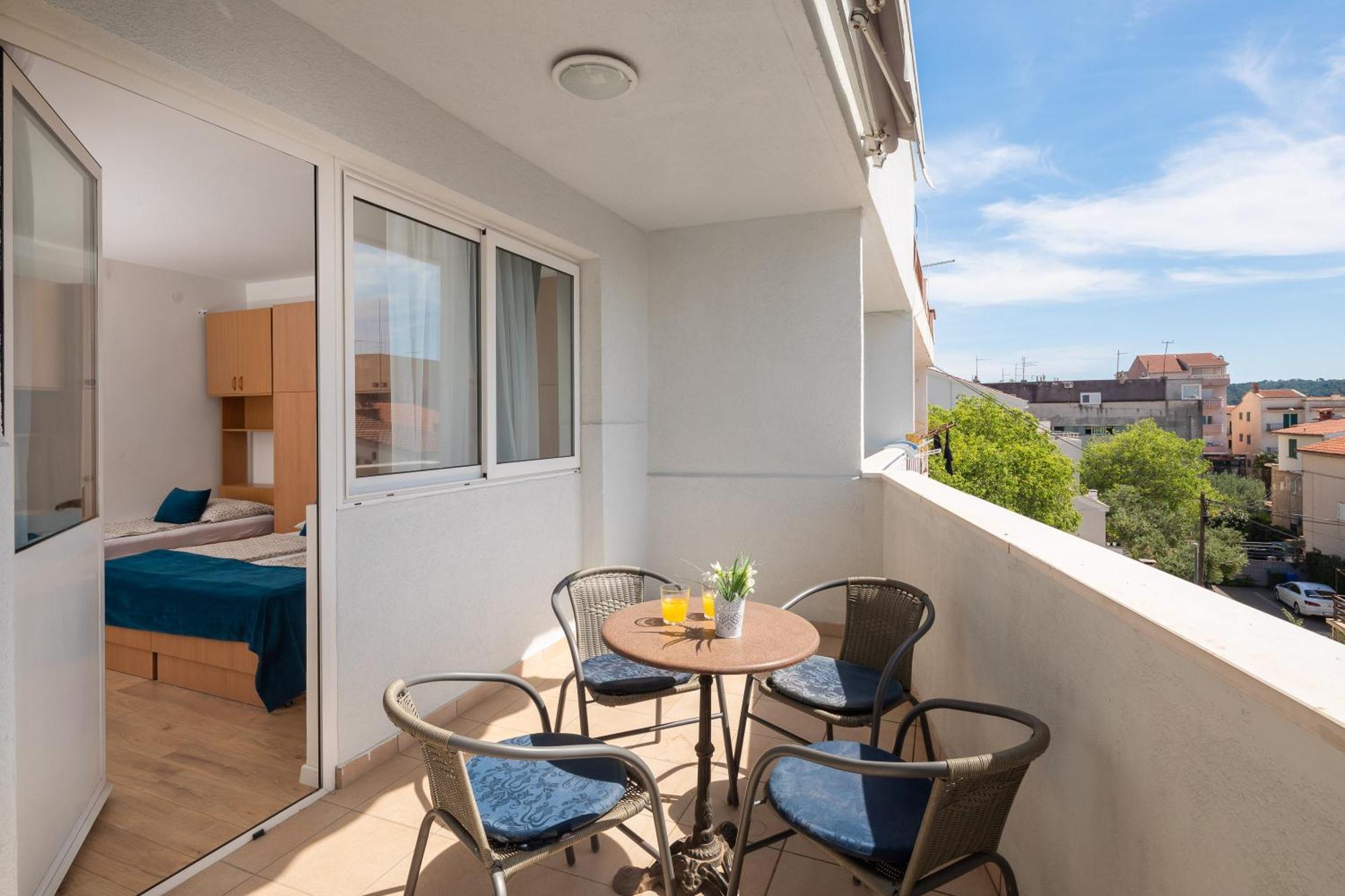 Magnolia Center Apartments Makarska Exterior foto